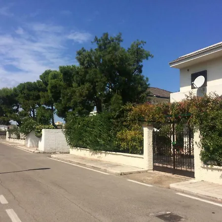 Vila Resi Bari