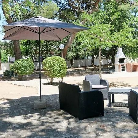Vila Resi *