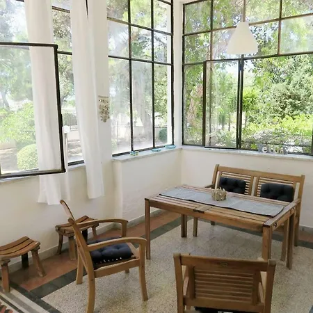 Resi Bari